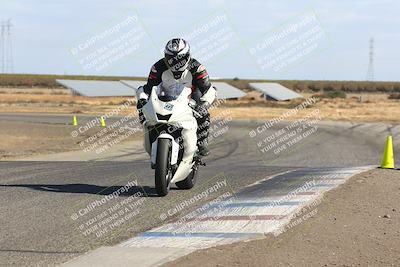 media/Nov-03-2024-TrackDaz (Sun) [[44580f4982]]/B Group/1220pm (Wheelie Bump)/